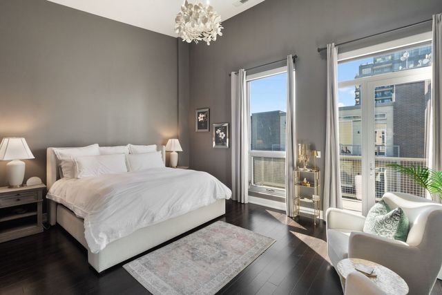 18 N Carpenter Street PHS, Chicago, IL 60607