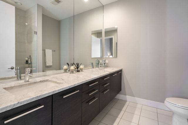 18 N Carpenter Street PHS, Chicago, IL 60607
