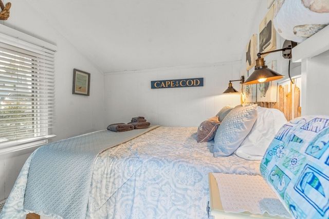 251 Shore Dr C2, Mashpee, MA 02649