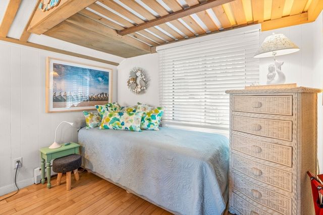 251 Shore Dr C2, Mashpee, MA 02649