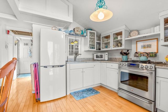 251 Shore Dr C2, Mashpee, MA 02649