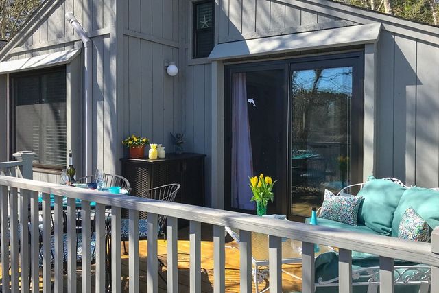 251 Shore Dr C2, Mashpee, MA 02649