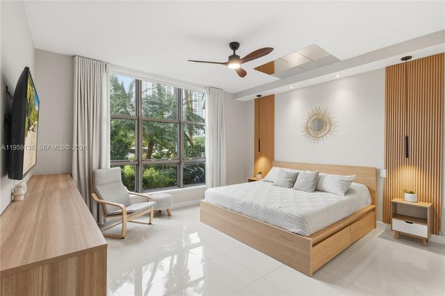 3500 Mystic Pointe Dr 104, Aventura, FL 33180