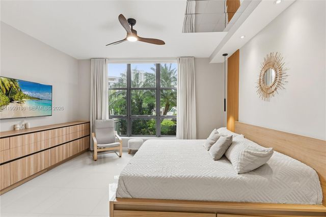 3500 Mystic Pointe Dr 104, Aventura, FL 33180