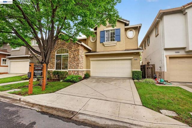 5345 W Chesterfield Cir, Dublin, CA 94568