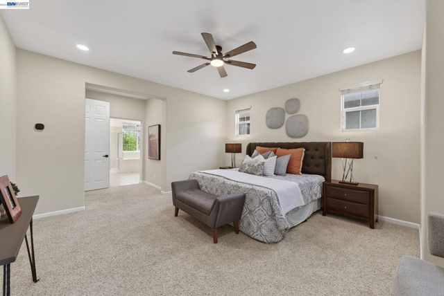 5345 W Chesterfield Cir, Dublin, CA 94568