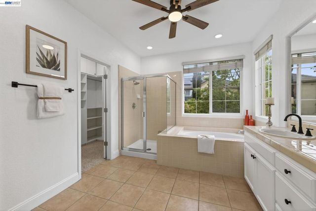 5345 W Chesterfield Cir, Dublin, CA 94568