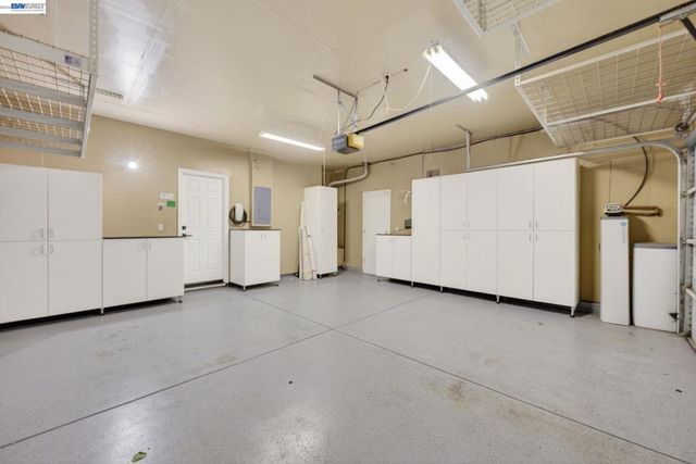 5345 W Chesterfield Cir, Dublin, CA 94568
