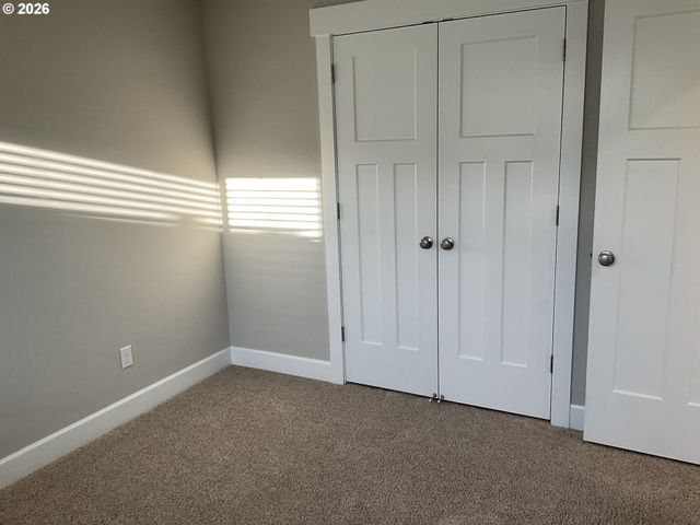 1018 Ne REGAN HILL Loop, Estacada, OR 97023