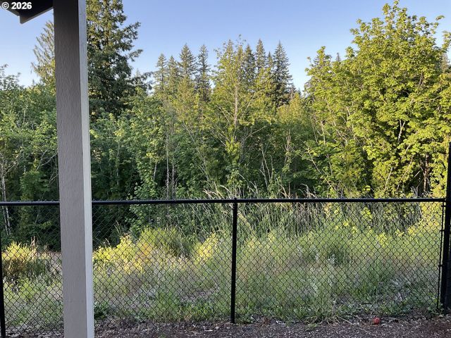 1018 Ne REGAN HILL Loop, Estacada, OR 97023