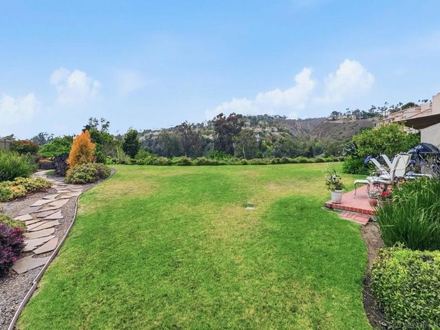 7537 Gibraltar St, Carlsbad, CA 92009
