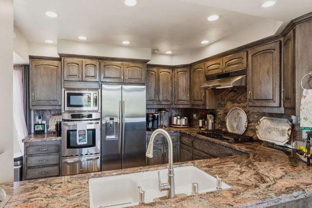 7537 Gibraltar St, Carlsbad, CA 92009