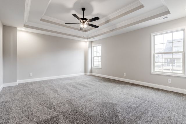 1732 Heritage Dr, Clarksville, TN 37043