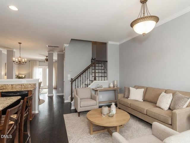 340 Kinellan Lane, Cary, NC 27519