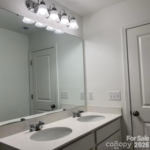 11004 Wickenden Way, Charlotte, NC 28214