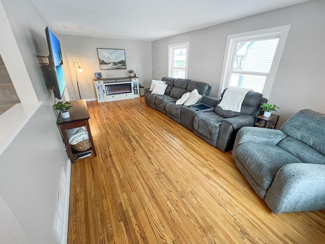 2053 Mesabi Avenue, North Saint Paul, MN 55109