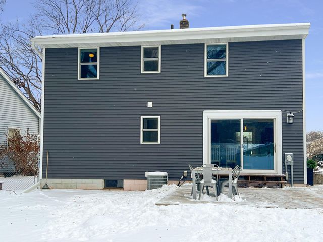 2053 Mesabi Avenue, North Saint Paul, MN 55109