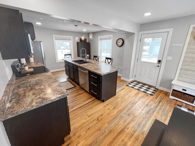 2053 Mesabi Avenue, North Saint Paul, MN 55109