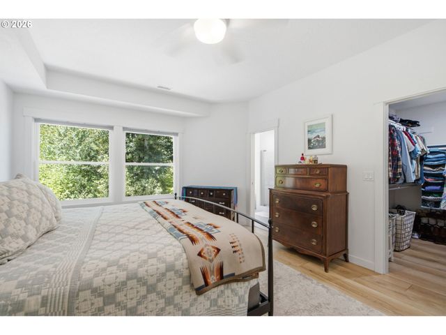 4123 Sw COMUS St, Portland, OR 97219