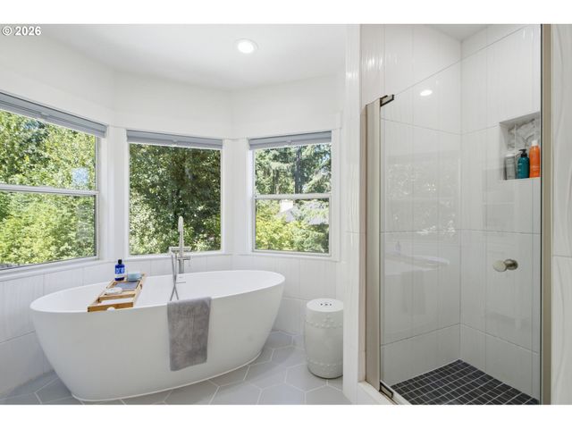 4123 Sw COMUS St, Portland, OR 97219