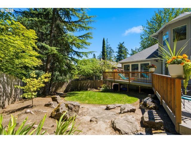 4123 Sw COMUS St, Portland, OR 97219