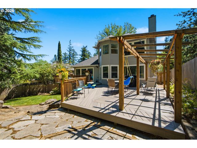 4123 Sw COMUS St, Portland, OR 97219