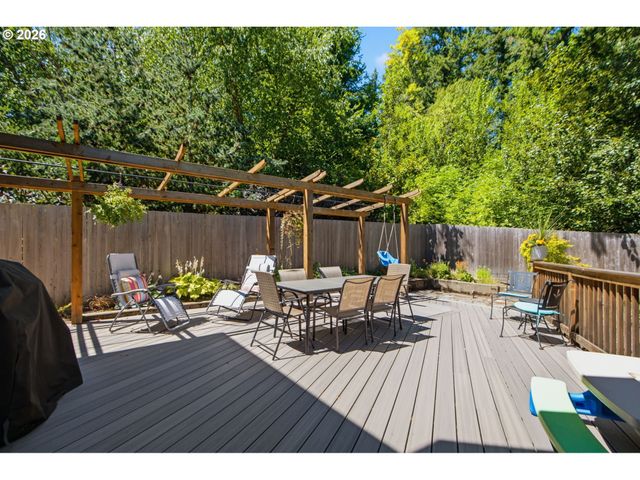 4123 Sw COMUS St, Portland, OR 97219