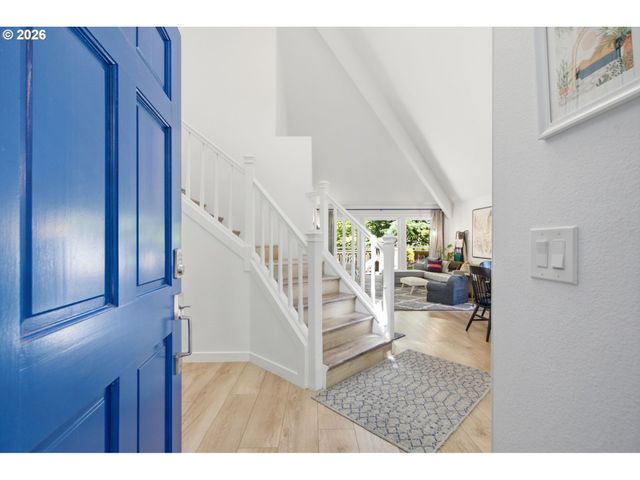 4123 Sw COMUS St, Portland, OR 97219