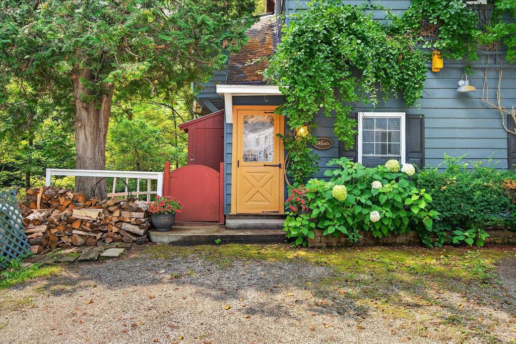 485 Brook Road, Danby, VT 05739