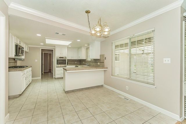 6740 N Harrison Avenue, Fresno, CA 93711