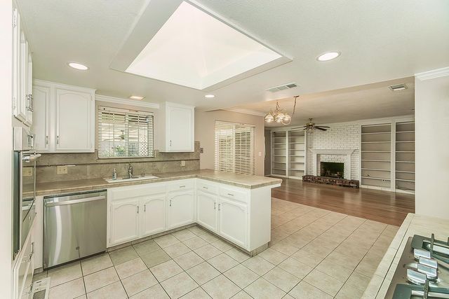 6740 N Harrison Avenue, Fresno, CA 93711