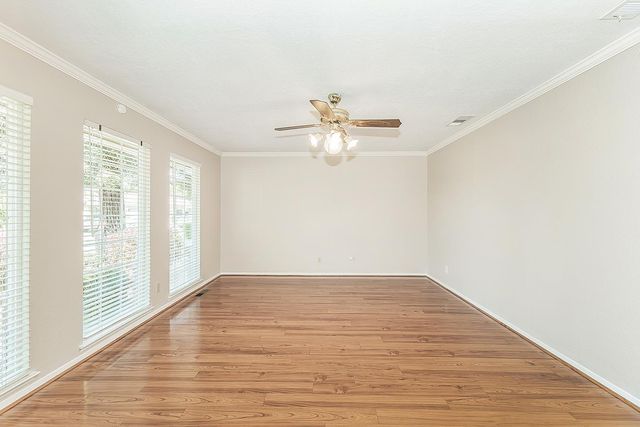 6740 N Harrison Avenue, Fresno, CA 93711