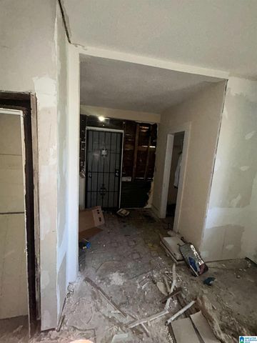 215 50TH STREET, Fairfield, AL 35064