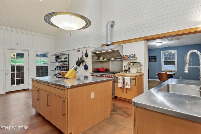 7113 Cheshire Drive, Knoxville, TN 37919