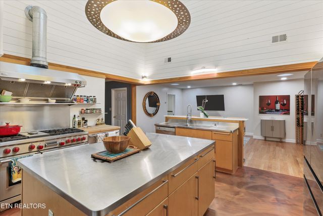 7113 Cheshire Drive, Knoxville, TN 37919