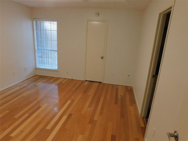 2715 Alden Avenue, Dallas, TX 75211