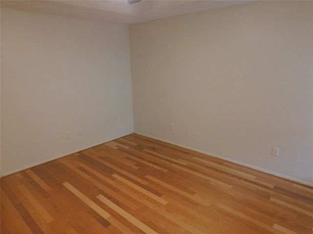 2715 Alden Avenue, Dallas, TX 75211