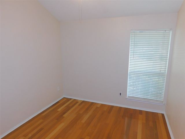 2715 Alden Avenue, Dallas, TX 75211