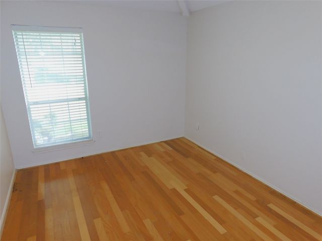 2715 Alden Avenue, Dallas, TX 75211