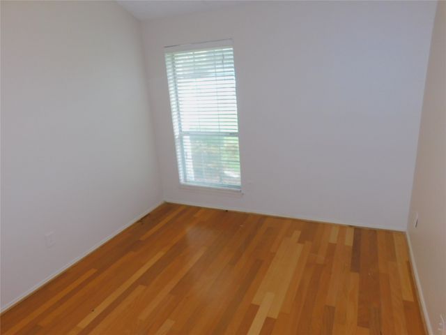 2715 Alden Avenue, Dallas, TX 75211