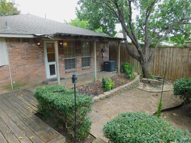 2715 Alden Avenue, Dallas, TX 75211