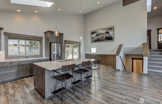 2136 W Honeysett Road, Wenatchee, WA 98801