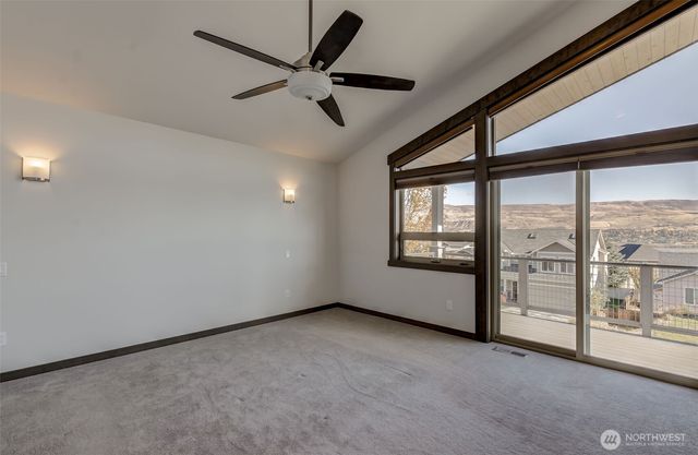 2136 W Honeysett Road, Wenatchee, WA 98801