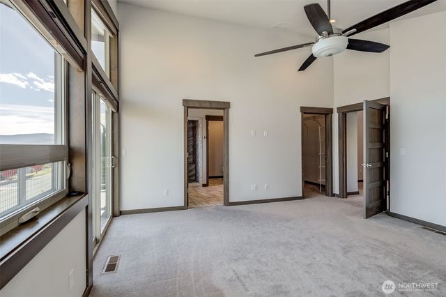 2136 W Honeysett Road, Wenatchee, WA 98801