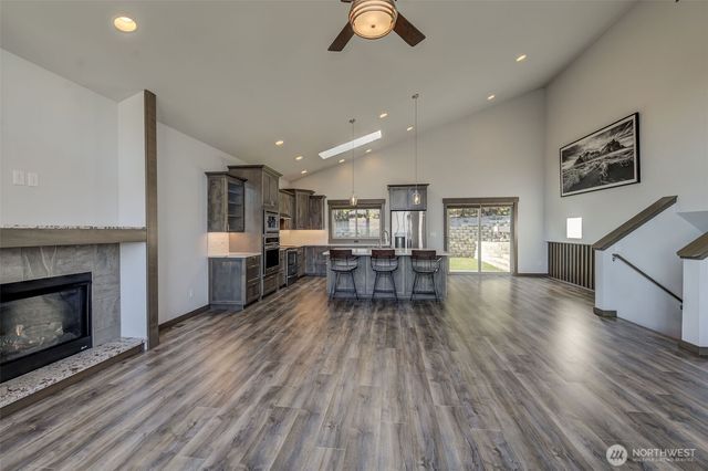 2136 W Honeysett Road, Wenatchee, WA 98801