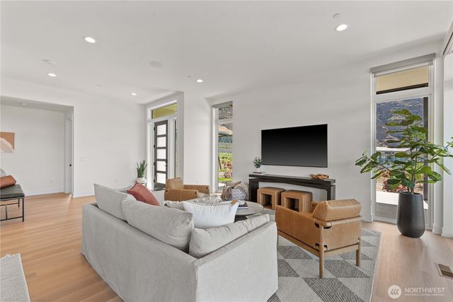 9016 Tendril Lane NW, Quincy, WA 98848