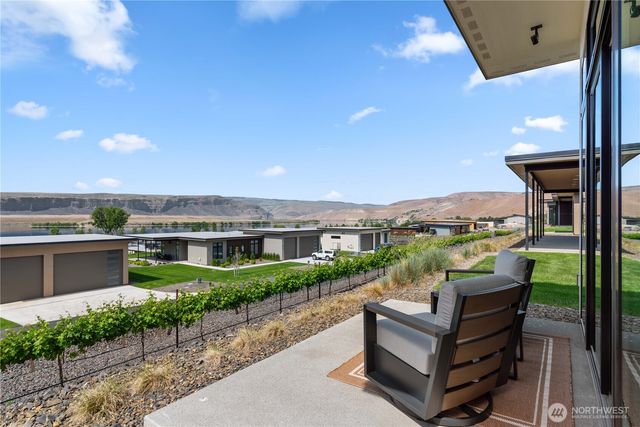 9016 Tendril Lane NW, Quincy, WA 98848