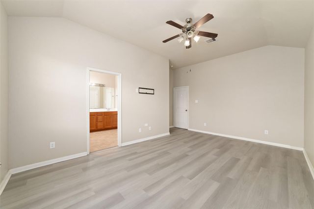 18302 Redoak Manor Lane, Cypress, TX 77433