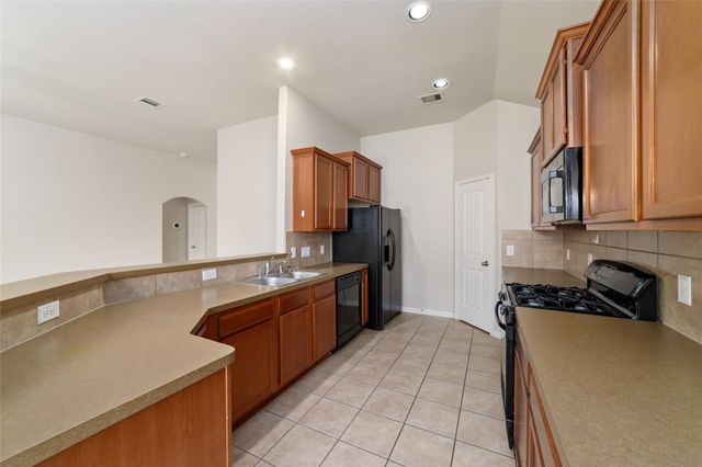 18302 Redoak Manor Lane, Cypress, TX 77433