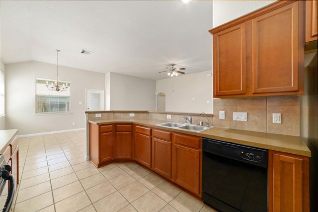 18302 Redoak Manor Lane, Cypress, TX 77433